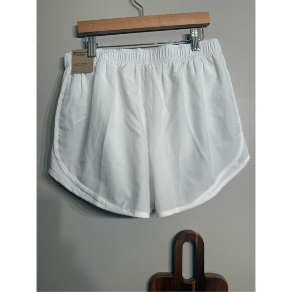 Nike White Los Angeles Rams NFL Dri Fit Active Shorts Size Medium NWT - Picture 2 of 5